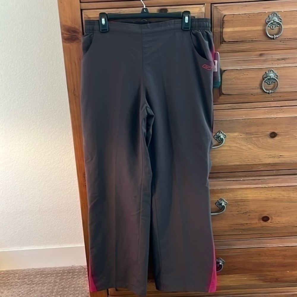 NWOT Rbk Women’s Brown Track Pants With Pockets, Size Large!